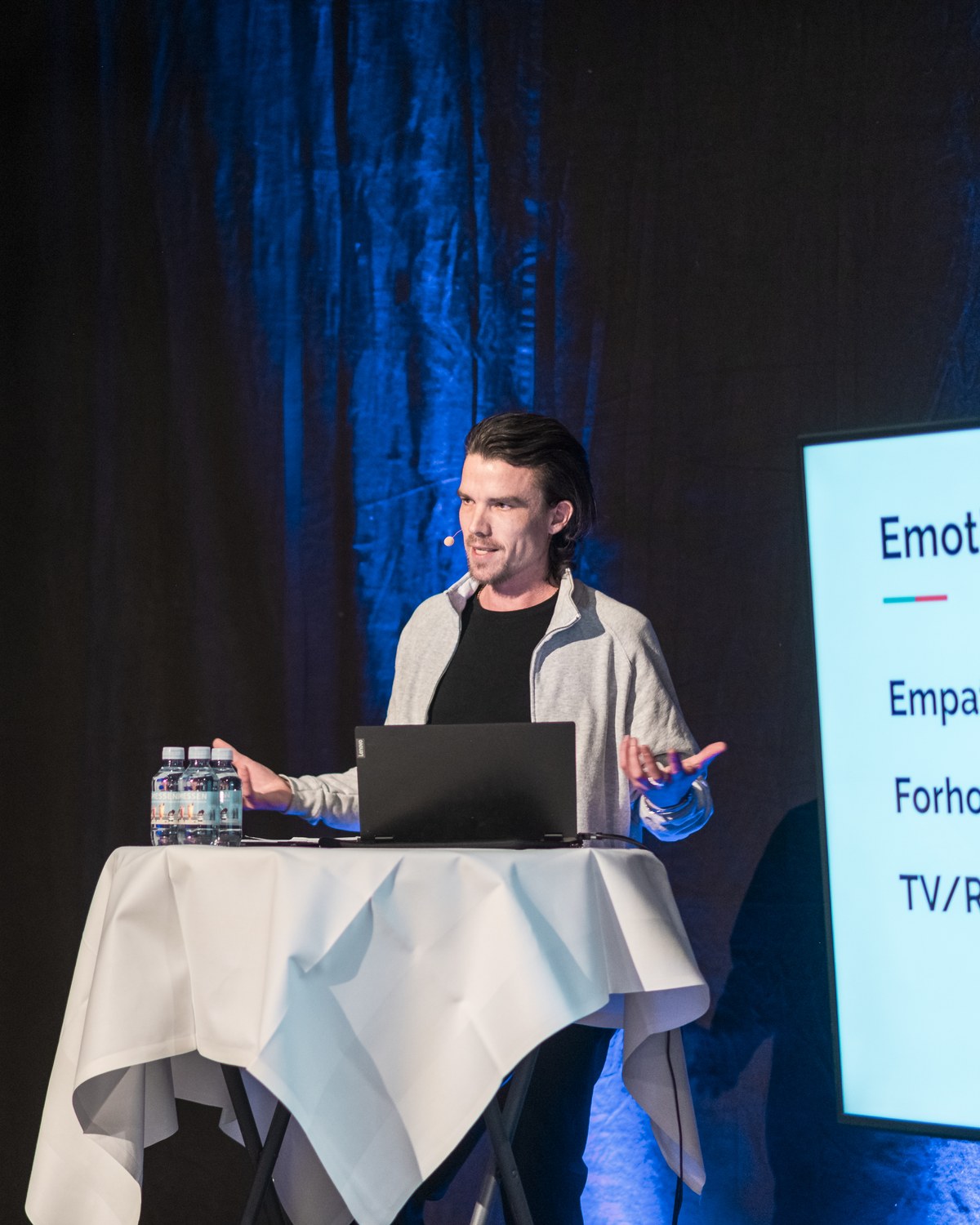 Simon Wagner holder oplæg om AI, marketing og digital strategi